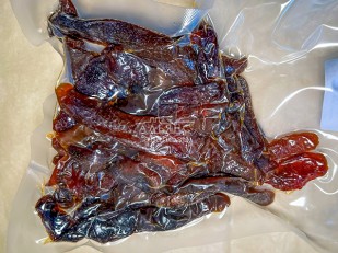 Гренки: Икра форели вяленая