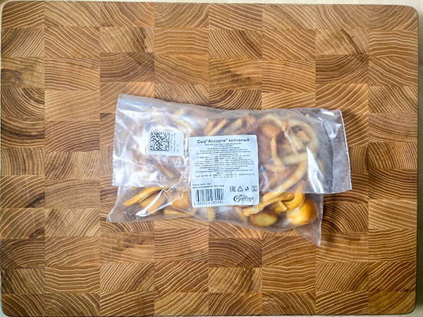 Сыр 150 гр ГОРНЫЙ СЫРОВАР (Ассорти копчёный) в Красноярске