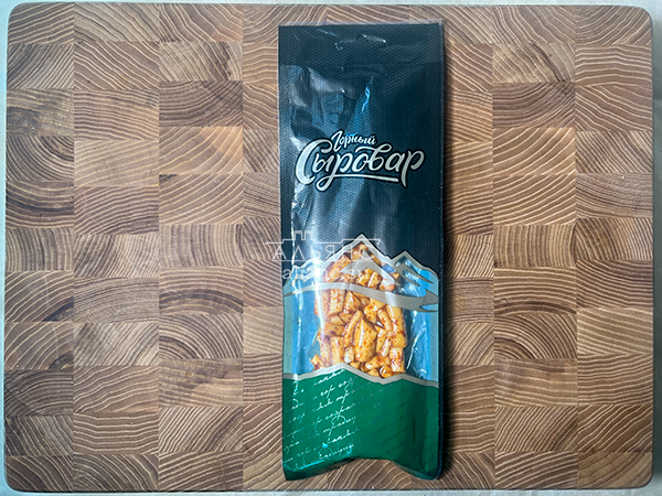 Сыр 60 гр ГОРНЫЙ СЫРОВАР (Бочонок копчёный с аджикой) в Красноярске