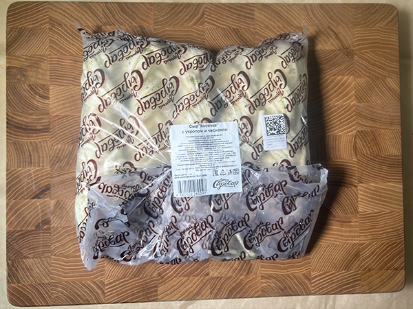 Сыр 1 кг ГОРНЫЙ СЫРОВАР (Косичка с укропом и чесноком) в Красноярске