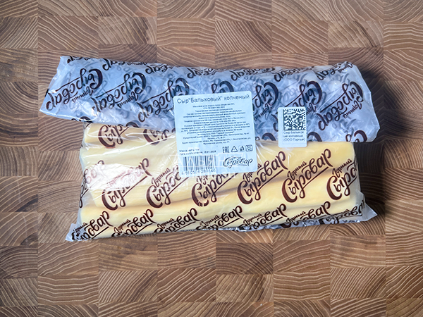 Сыр 1 кг ГОРНЫЙ СЫРОВАР (Балыковый копчёный) в Красноярске