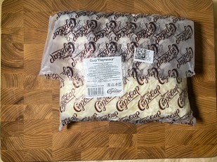 Сыр к пиву: Сыр 1 кг ГОРНЫЙ СЫРОВАР (Паутинка)